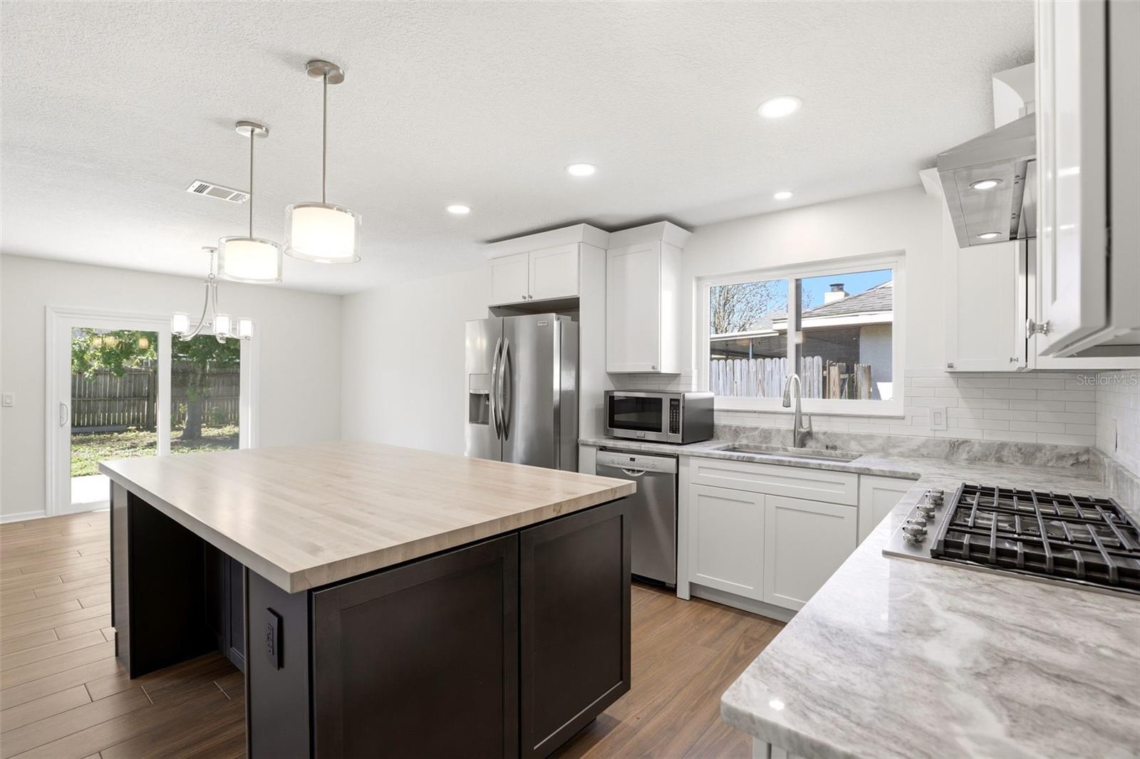 Image 13 of 34 For 7326 Wethersfield Drive