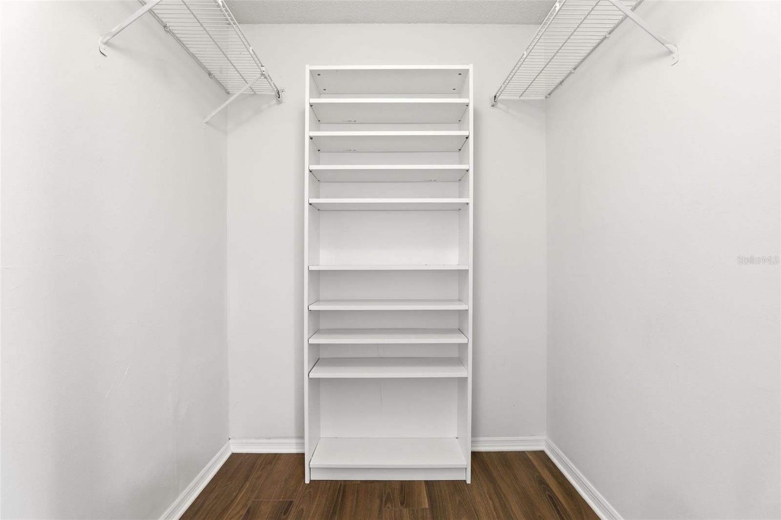 Image 22 of 34 For 7326 Wethersfield Drive