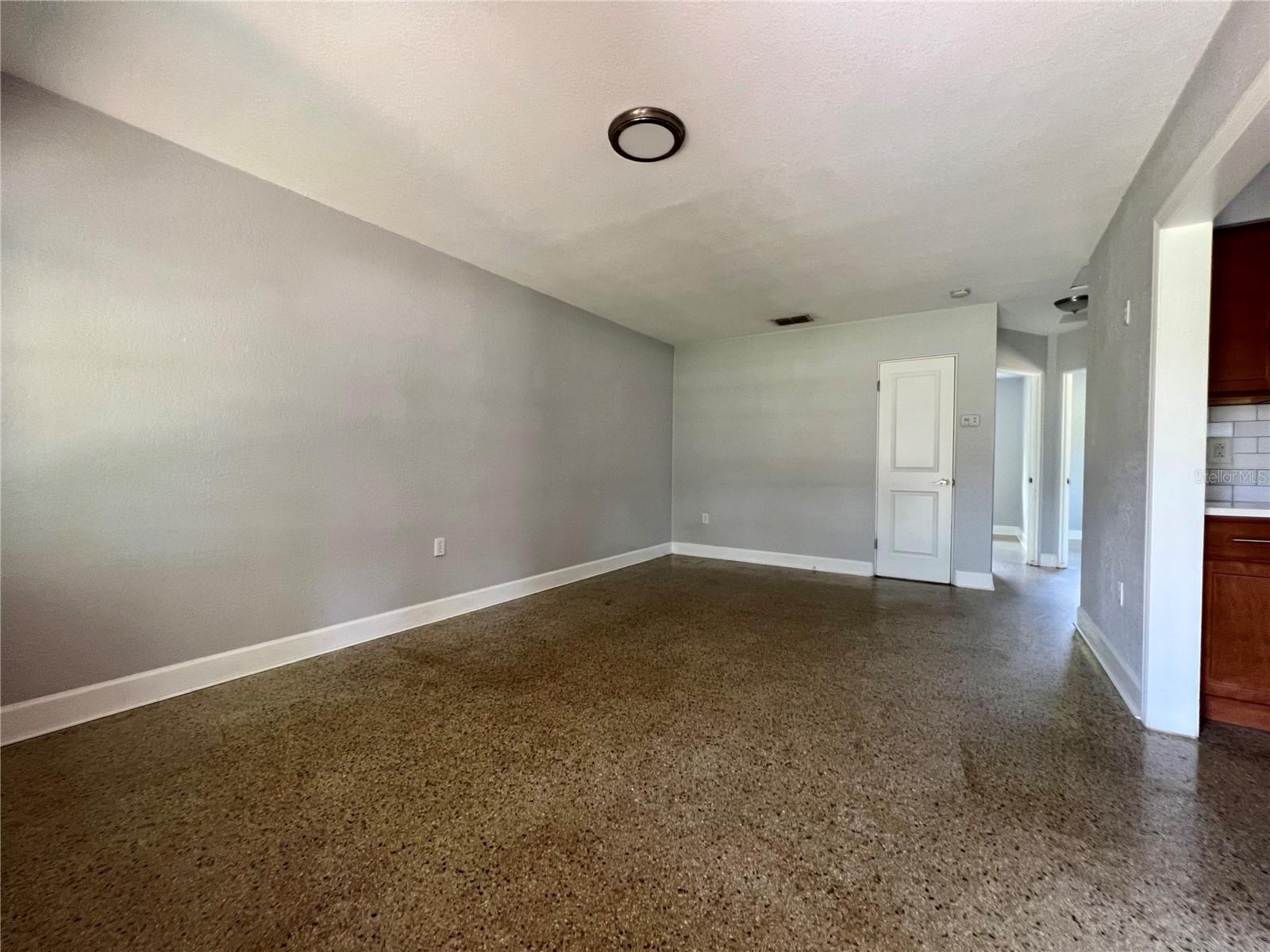 Image 4 of 13 For 2503 Kaley Avenue