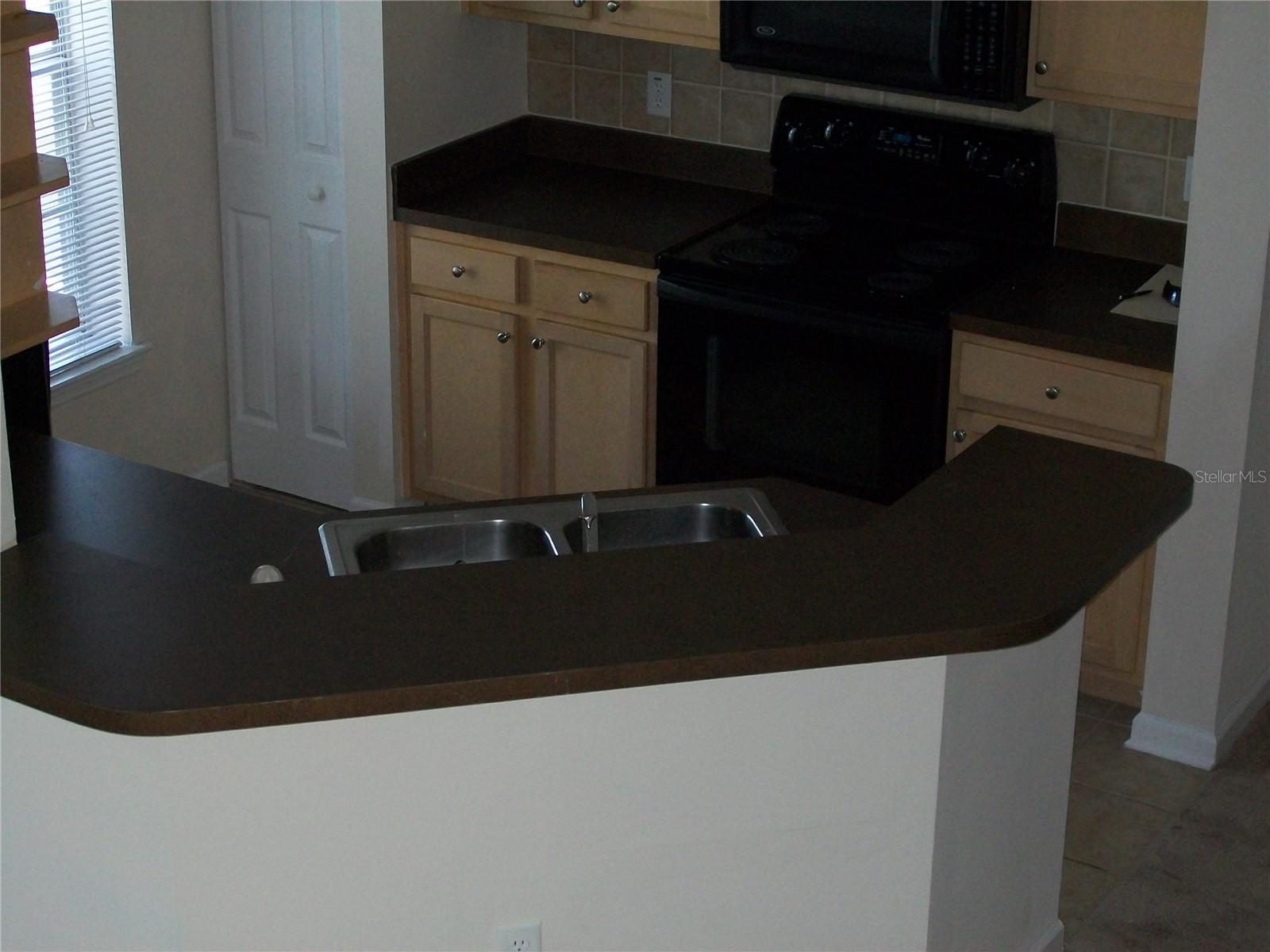 Image 4 of 12 For 12807 Madison Pointe Circle 203