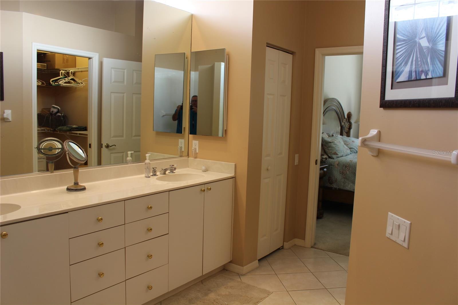 Image 22 of 26 For 5019 88th Street Street E F-18