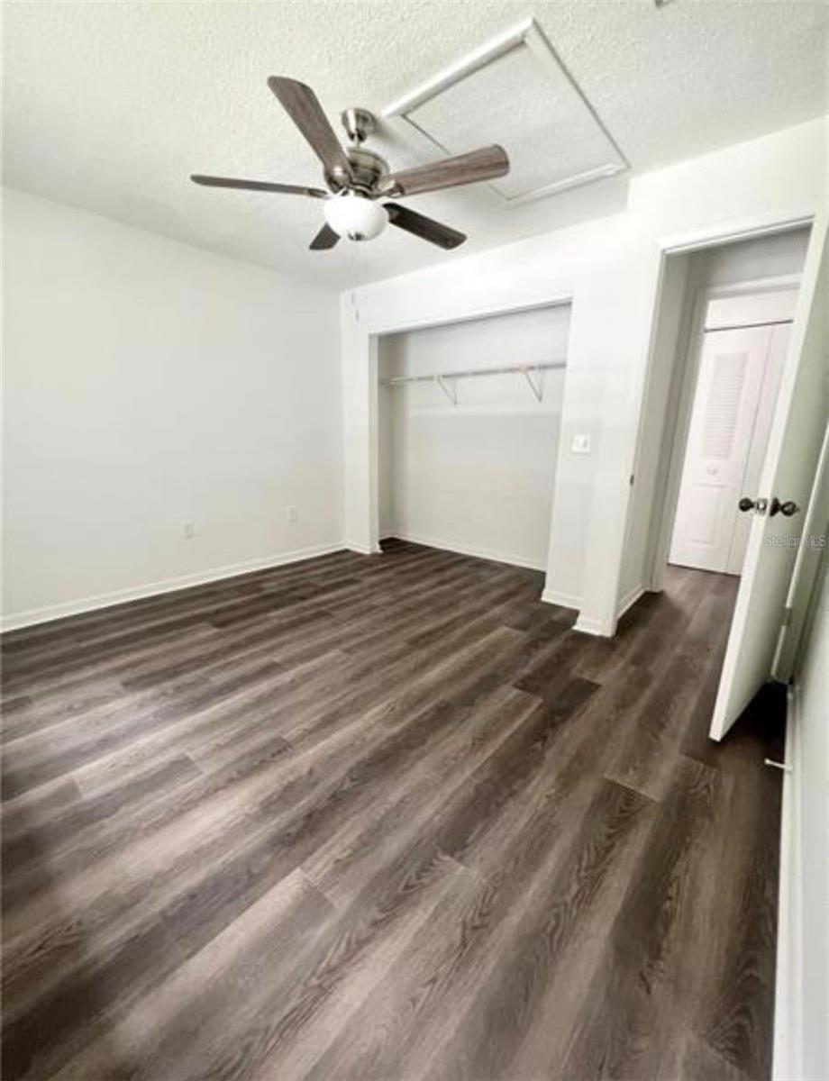 Image 3 of 9 For 5011 Bordeaux Village Place 201