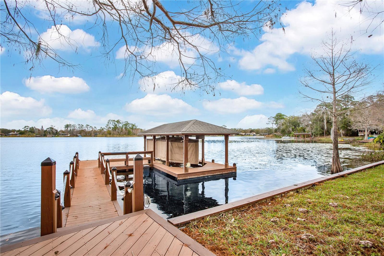 Image 21 of 26 For 8757 Harbor View Drive