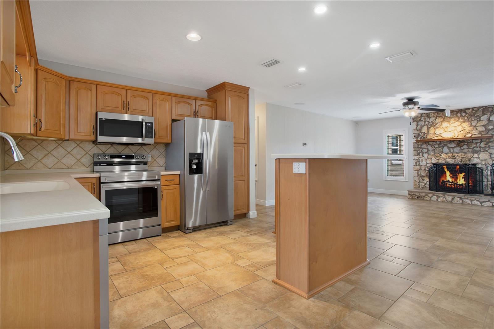 Image 4 of 26 For 8757 Harbor View Drive