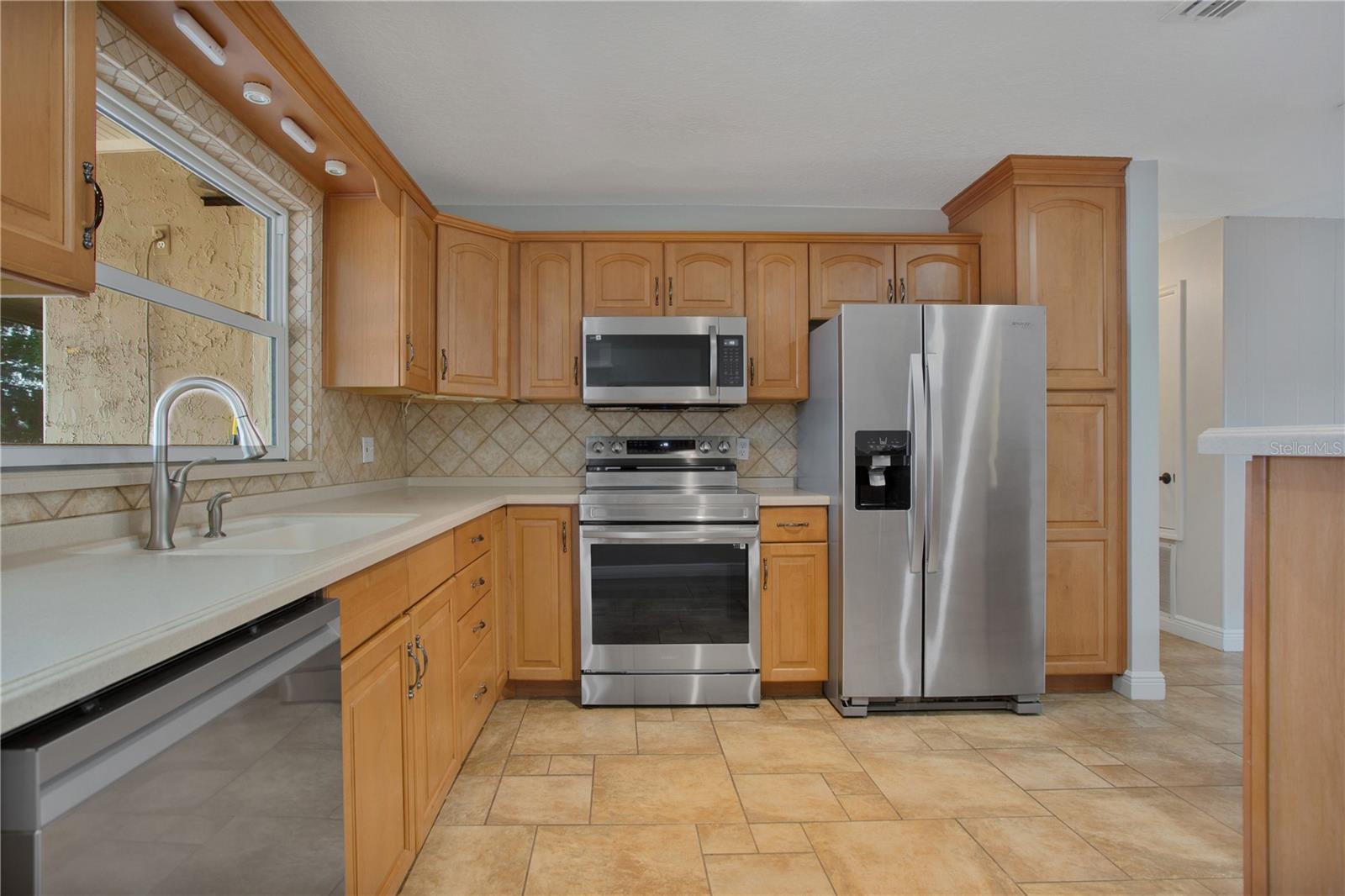 Image 5 of 26 For 8757 Harbor View Drive