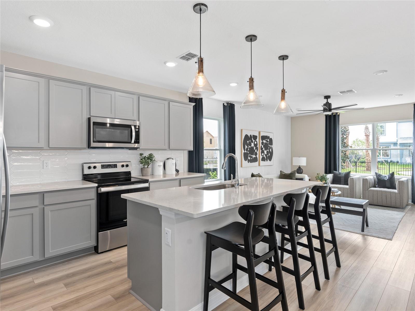 Image 11 of 26 For 10326 Cressida Alley