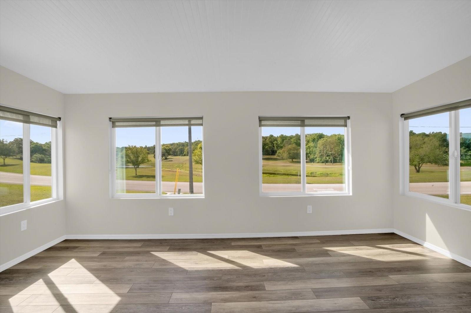 Image 15 of 52 For 4114 Myrtle Oak Court 852