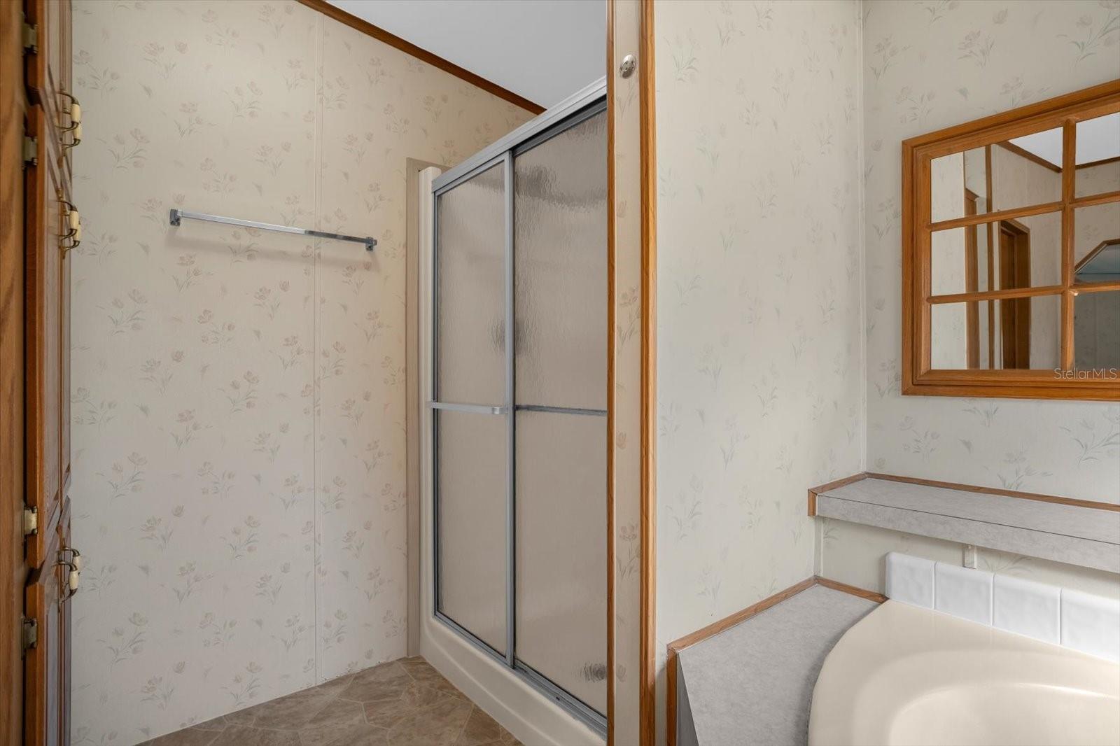 Image 21 of 52 For 4114 Myrtle Oak Court 852