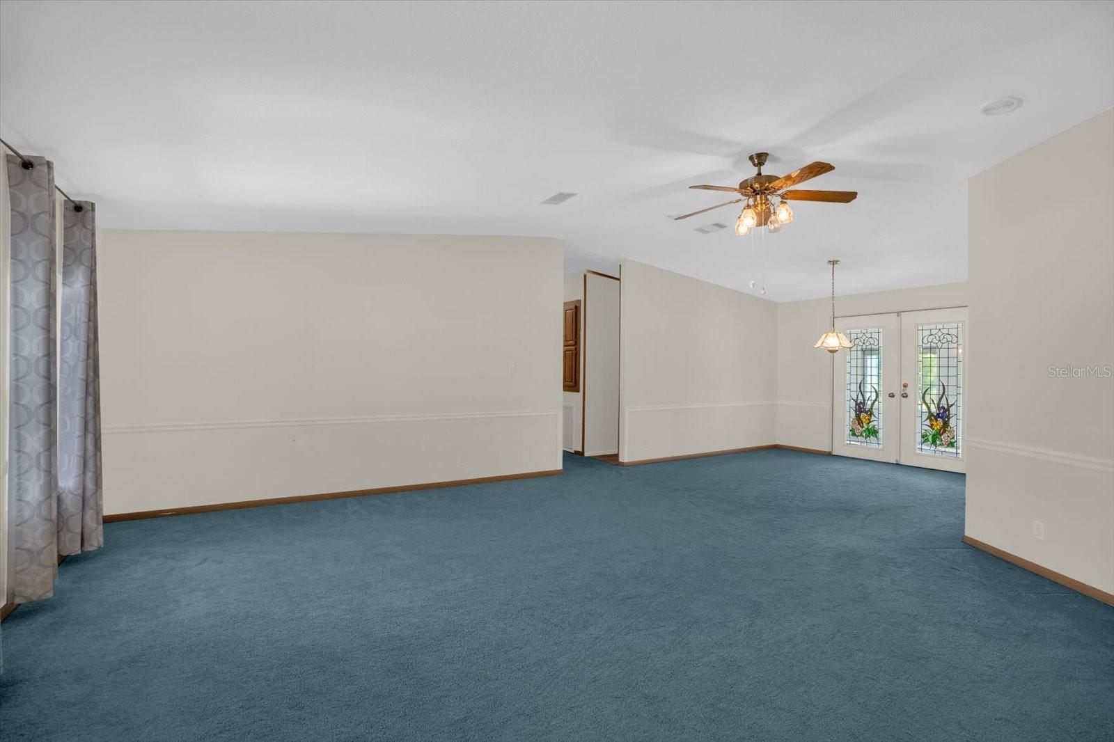 Image 6 of 52 For 4114 Myrtle Oak Court 852