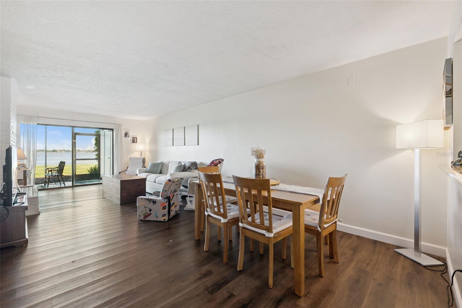 Image 5 of 35 For 4109 Fairview Vista Point 114