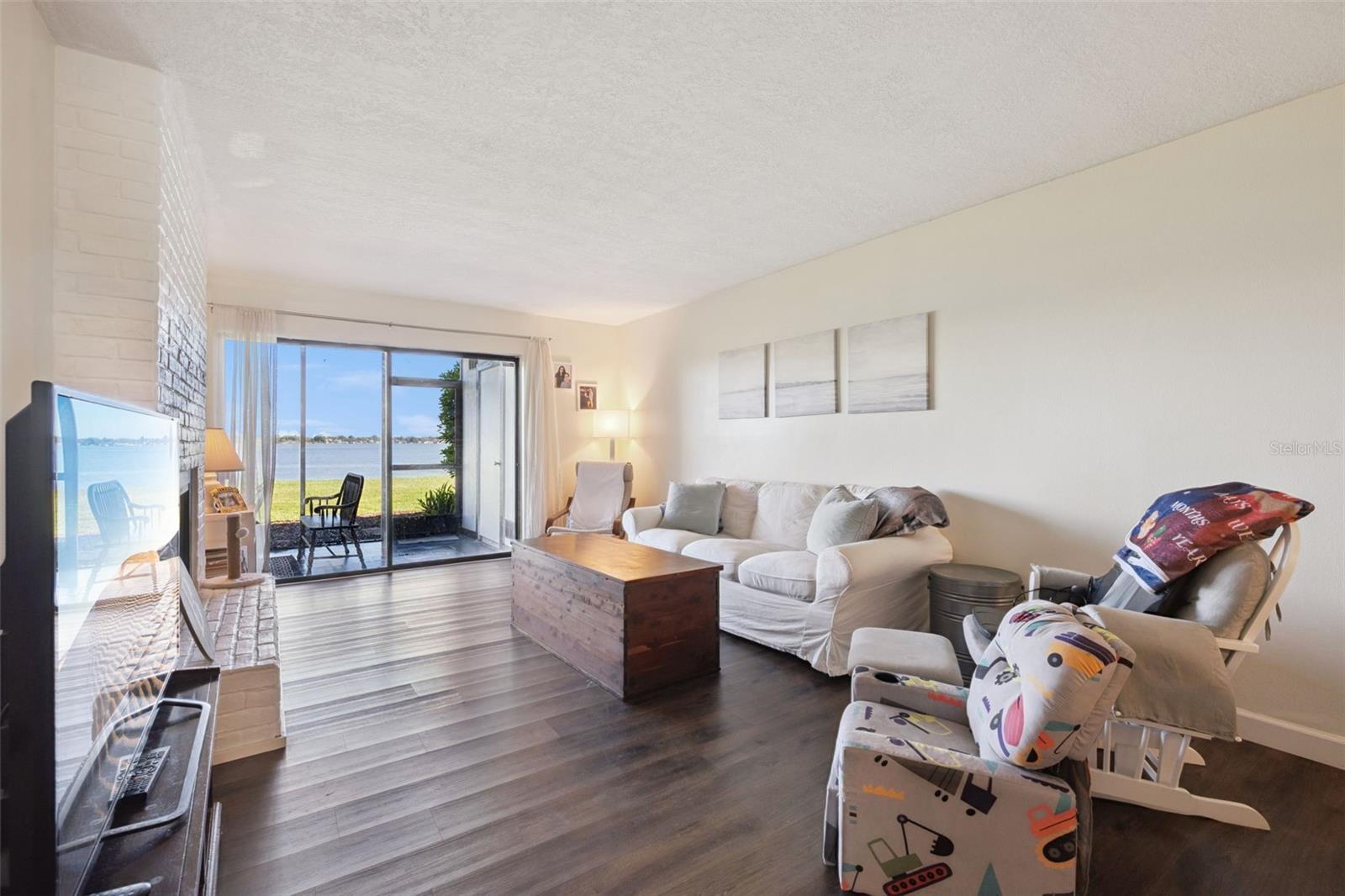 Image 7 of 35 For 4109 Fairview Vista Point 114