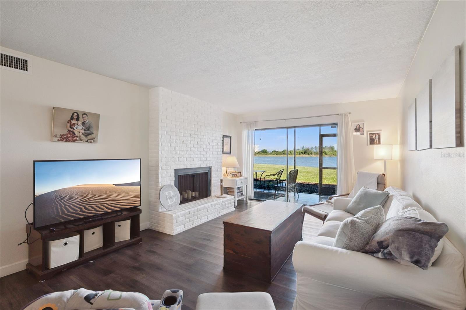 Image 8 of 35 For 4109 Fairview Vista Point 114