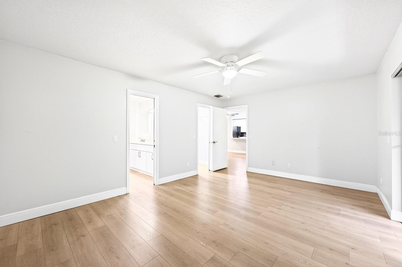 Image 14 of 39 For 600 Northern Way 302