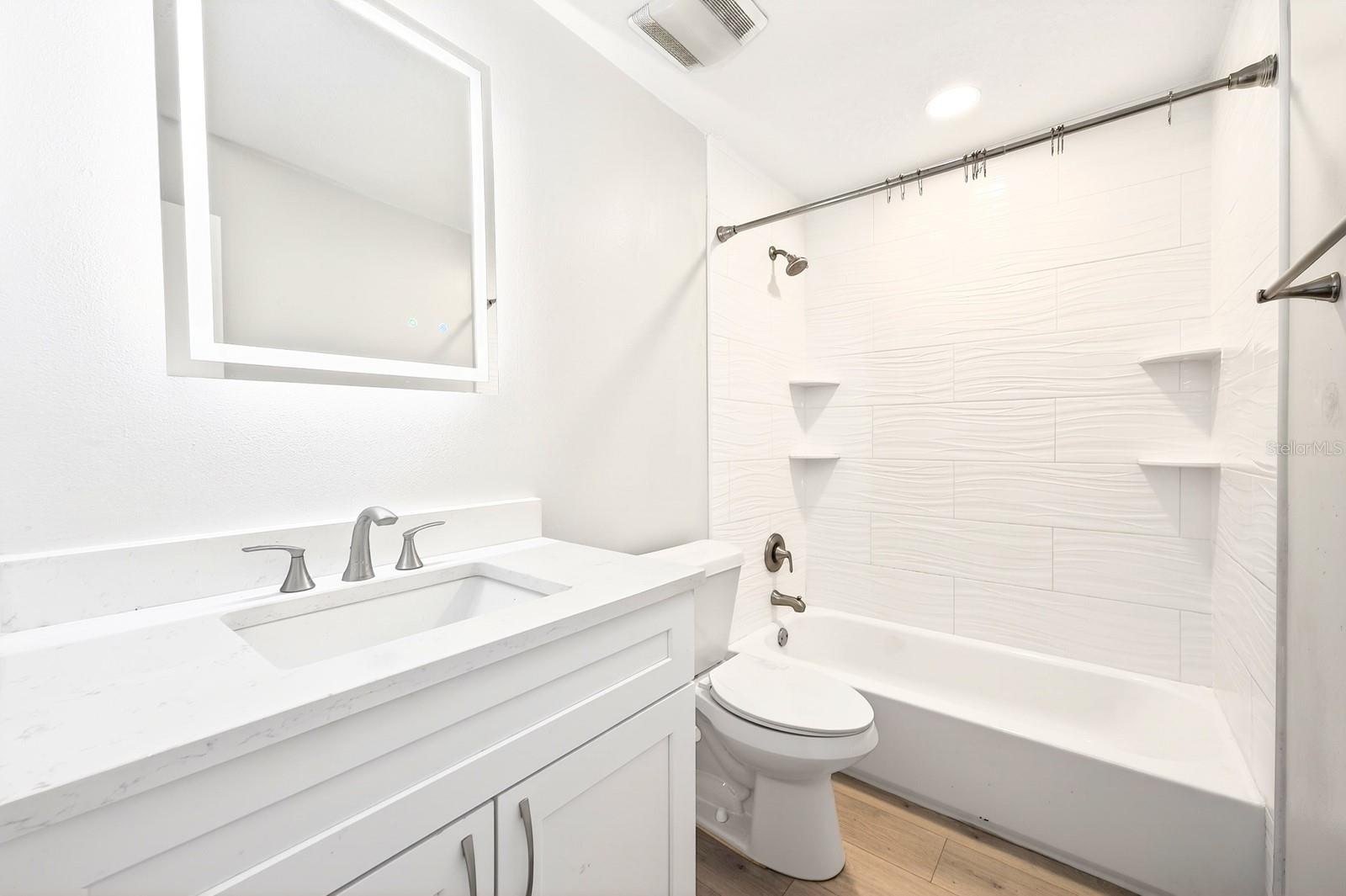 Image 19 of 39 For 600 Northern Way 302