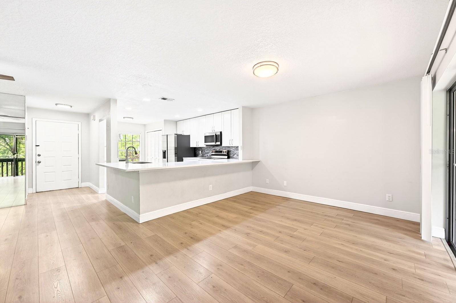 Image 37 of 39 For 600 Northern Way 302