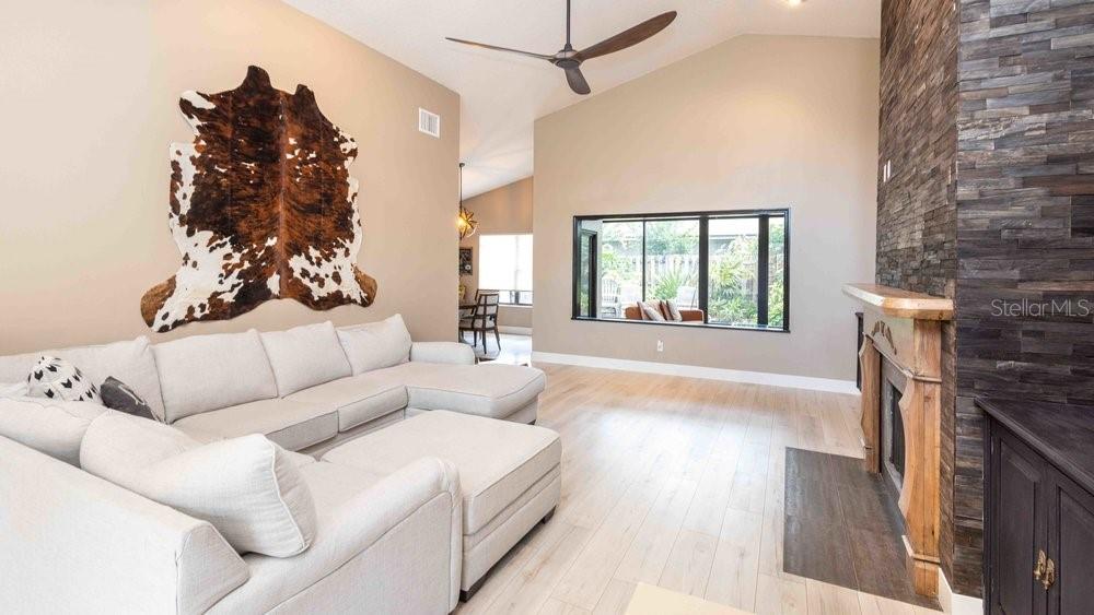 Image 12 of 43 For 106 Country Place