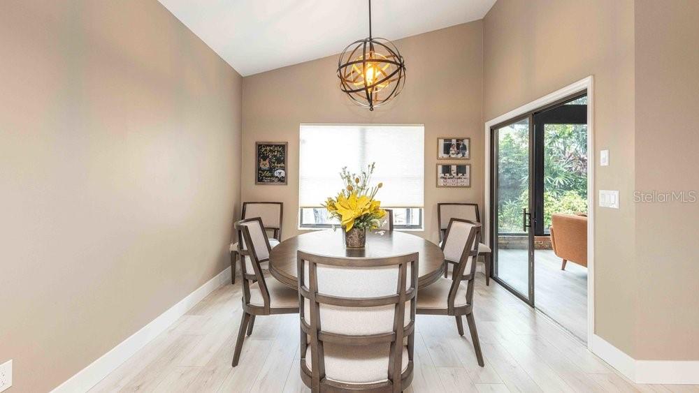 Image 19 of 43 For 106 Country Place