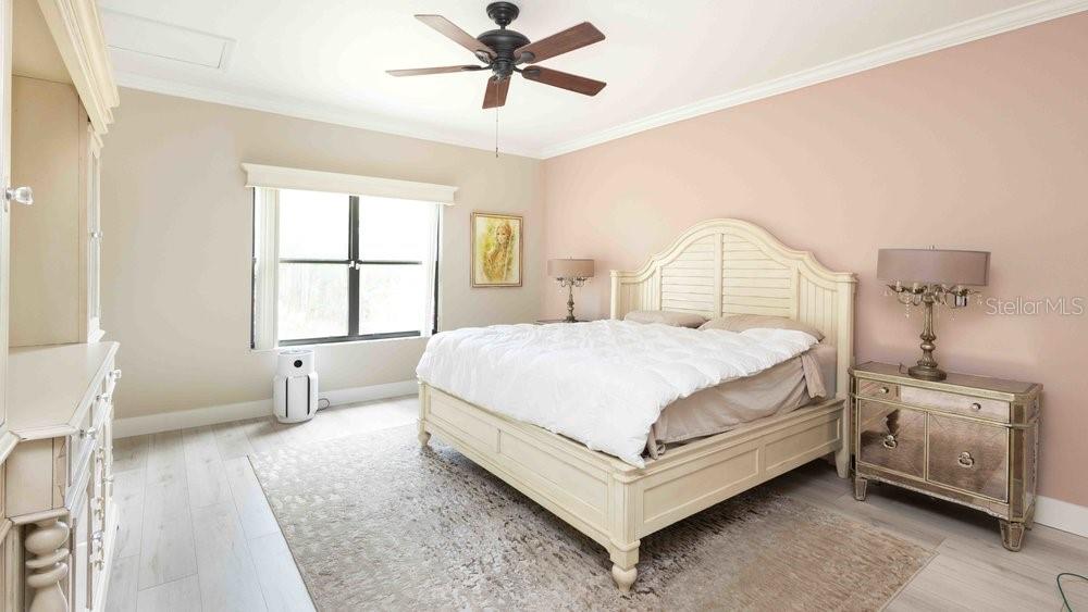 Image 23 of 43 For 106 Country Place