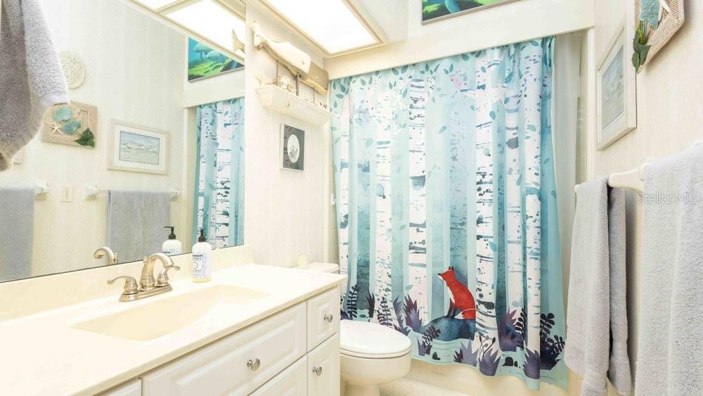 Image 28 of 43 For 106 Country Place