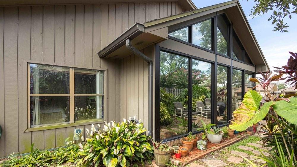 Image 35 of 43 For 106 Country Place