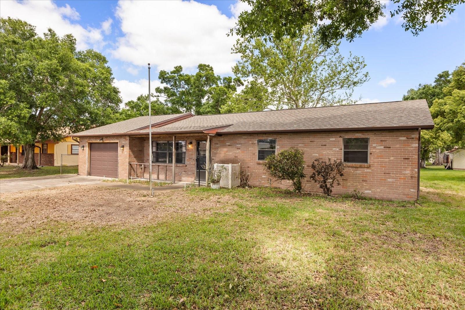 Image 2 of 27 For 407 Wyoming Avenue