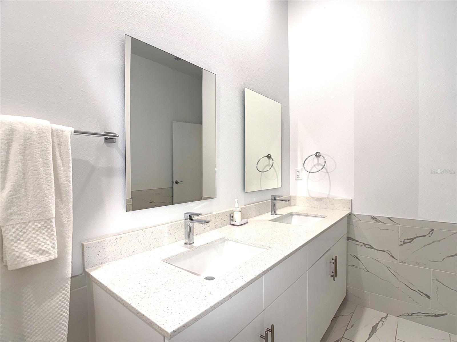 Image 16 of 37 For 332 Famagusta Drive