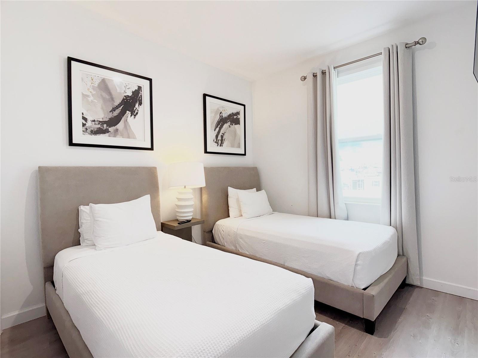 Image 29 of 37 For 332 Famagusta Drive