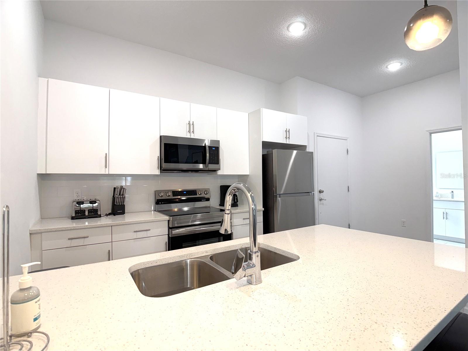 Image 5 of 37 For 332 Famagusta Drive