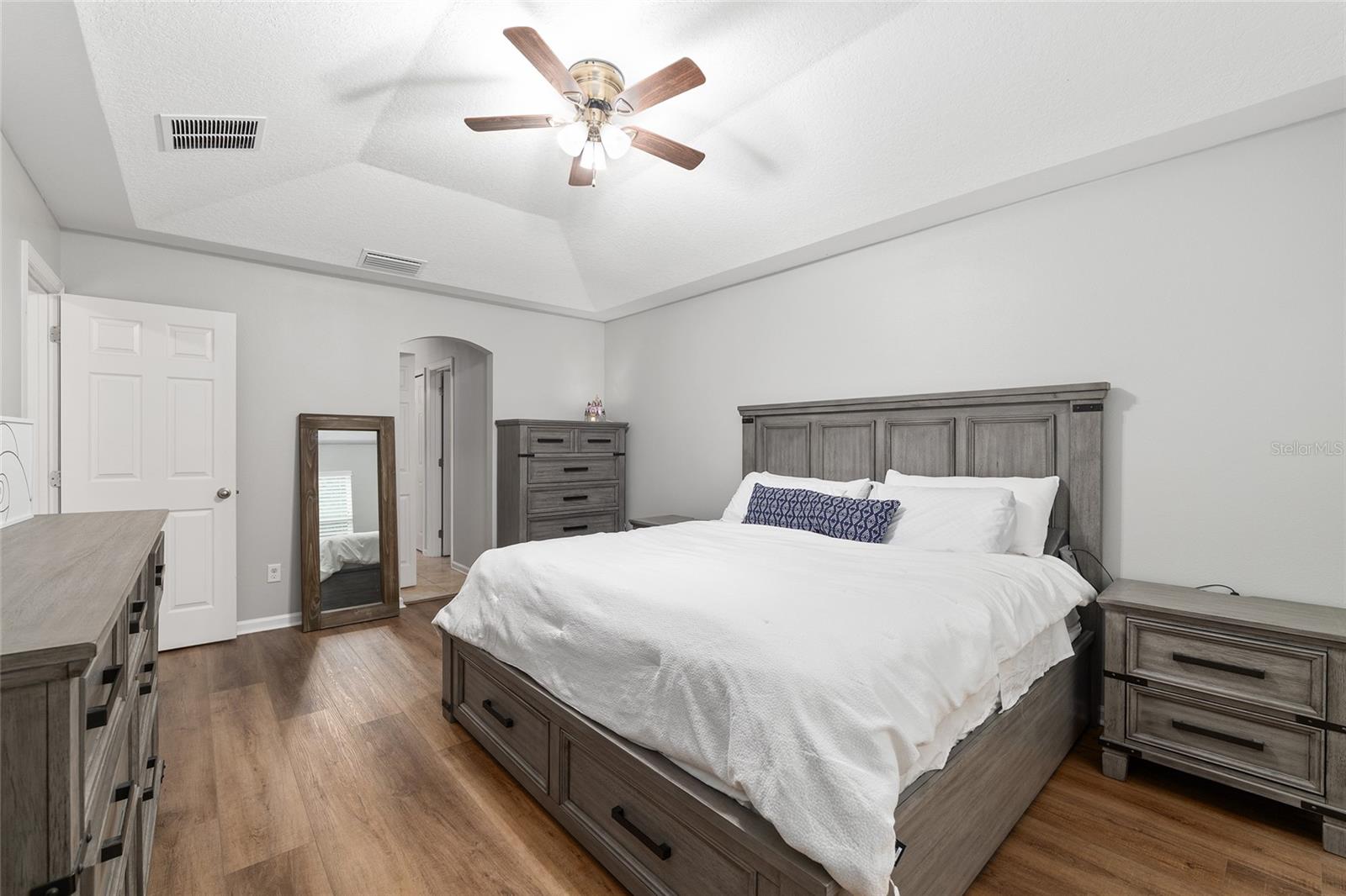 Image 28 of 49 For 8114 54th Street