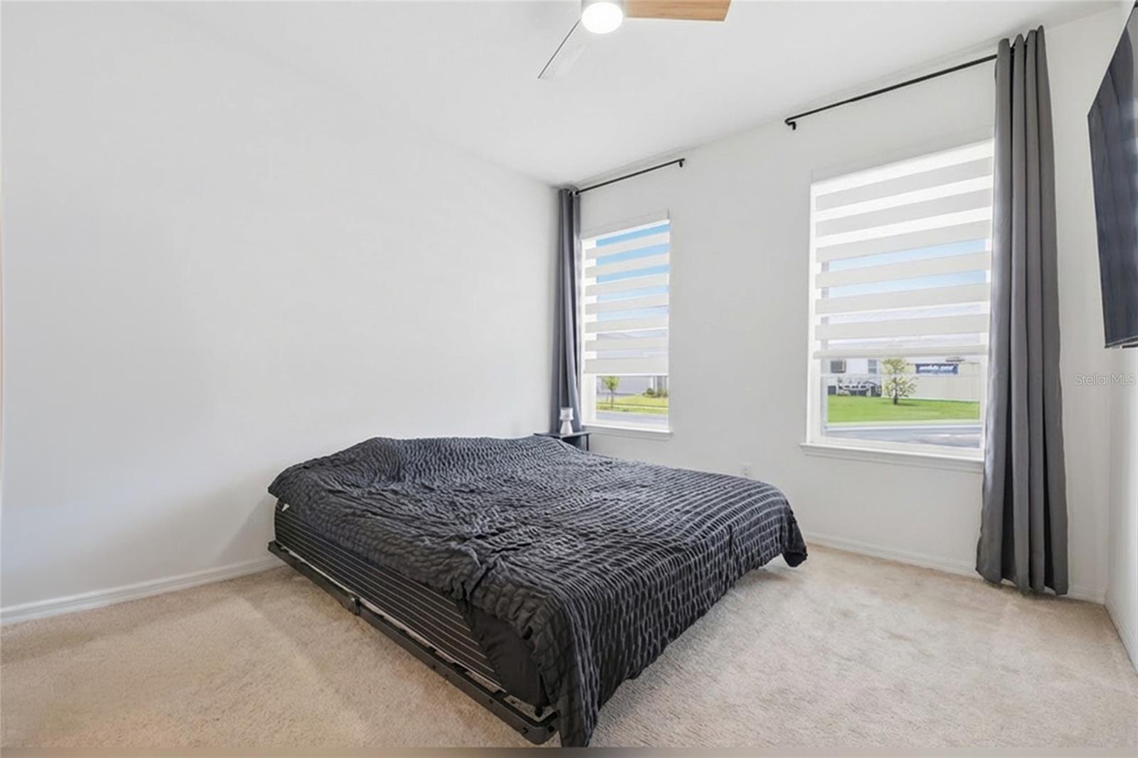 Listing photo id 25 for 6711 Willow View Avenue