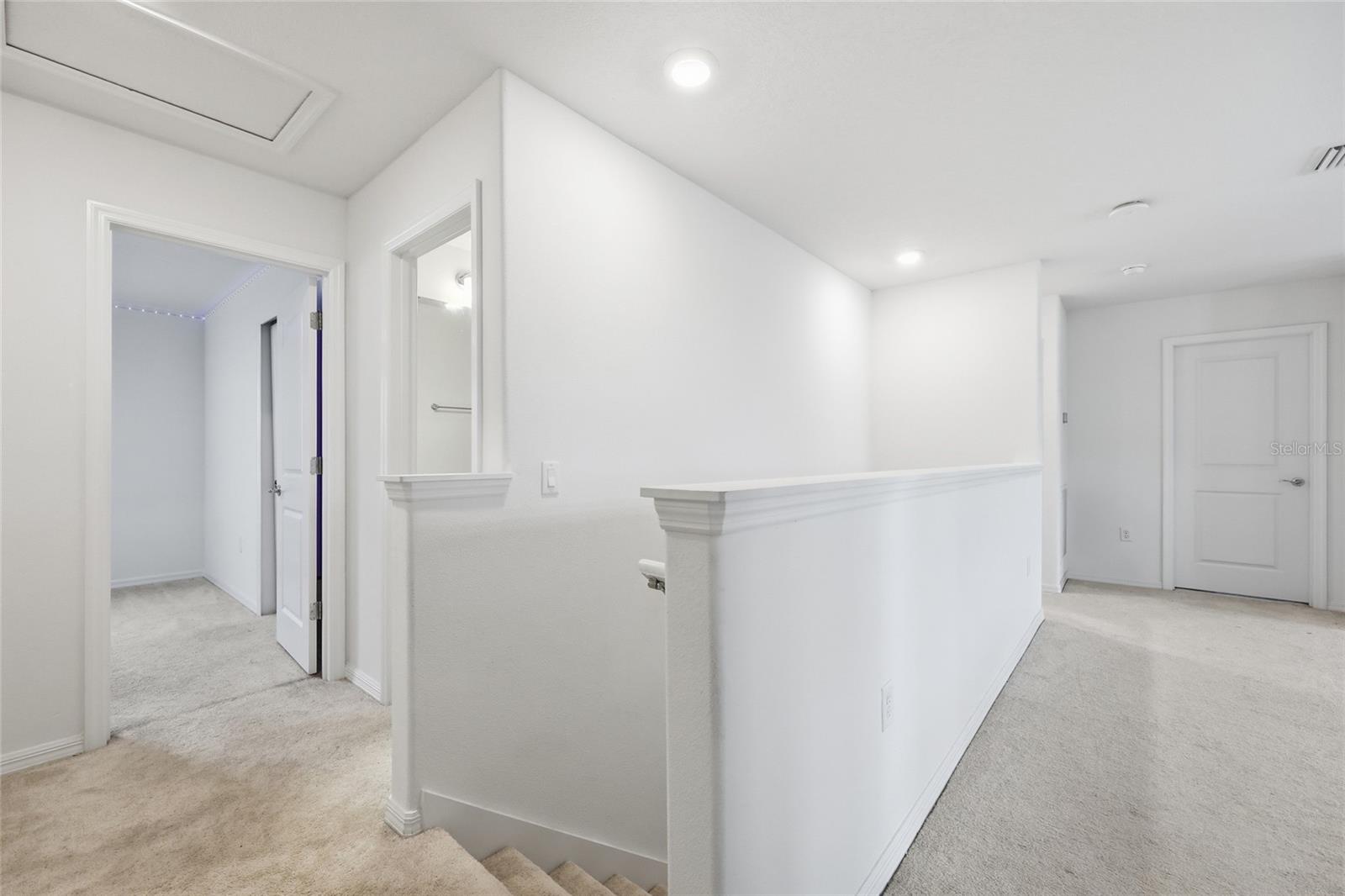 Listing photo id 28 for 6711 Willow View Avenue