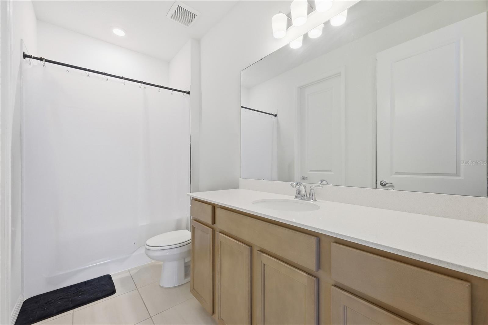 Listing photo id 41 for 6711 Willow View Avenue