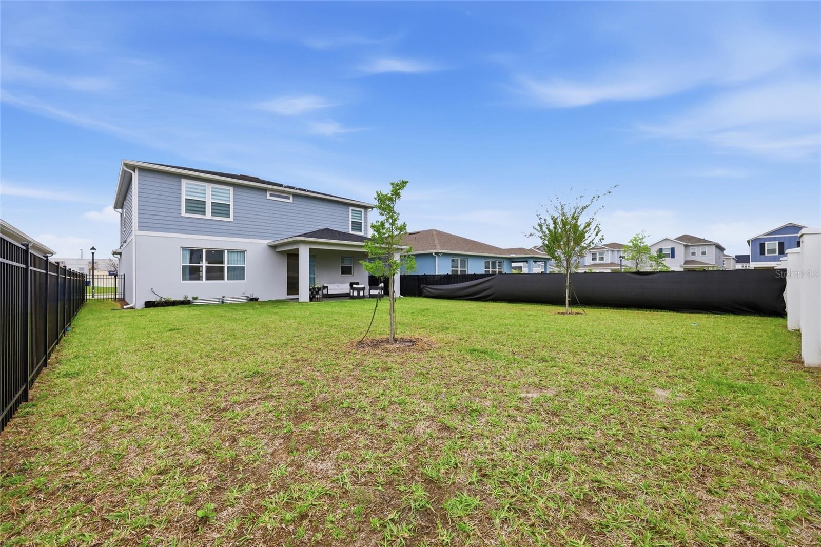 Listing photo id 49 for 6711 Willow View Avenue