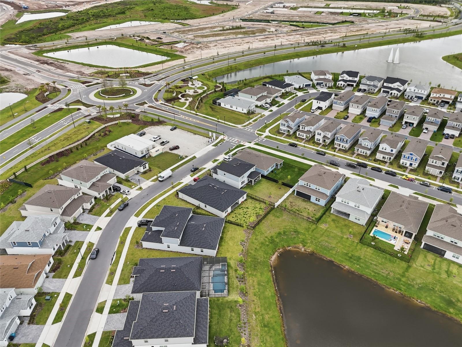 Listing photo id 7 for 6711 Willow View Avenue