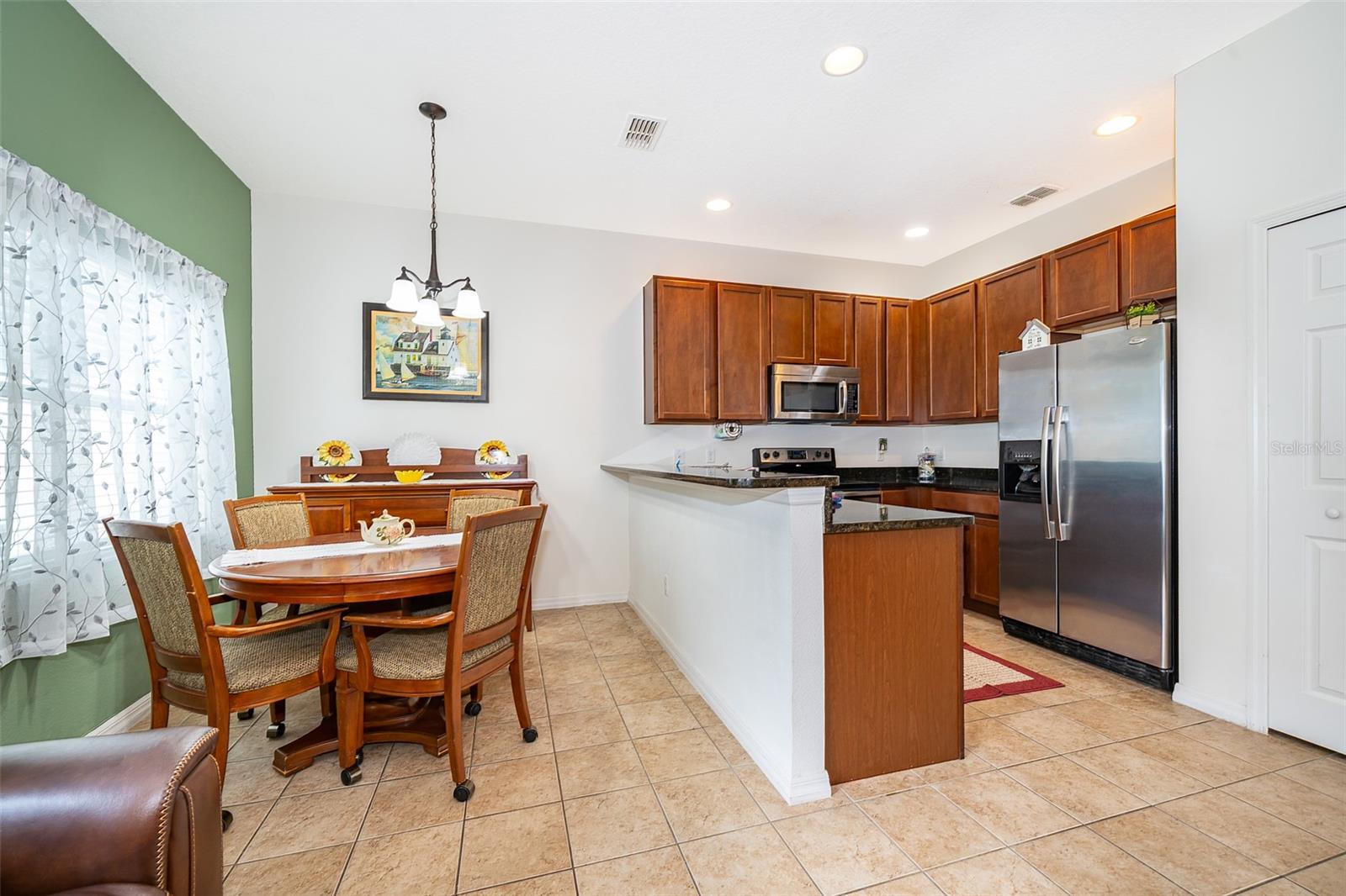 Image 9 of 31 For 4113 Hedge Maple Place