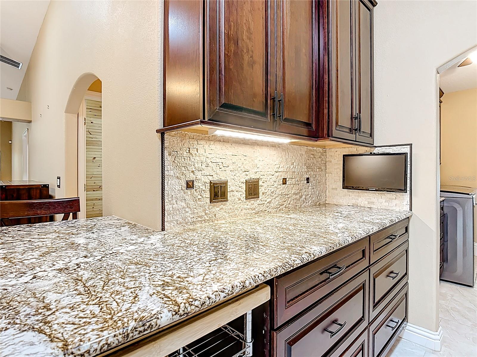 Image 10 of 49 For 2514 Caithness Way