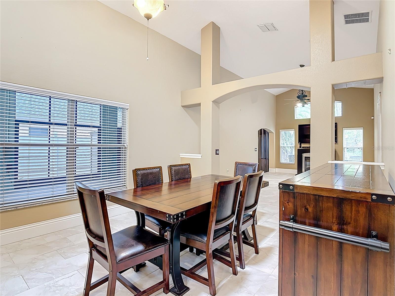 Image 16 of 49 For 2514 Caithness Way