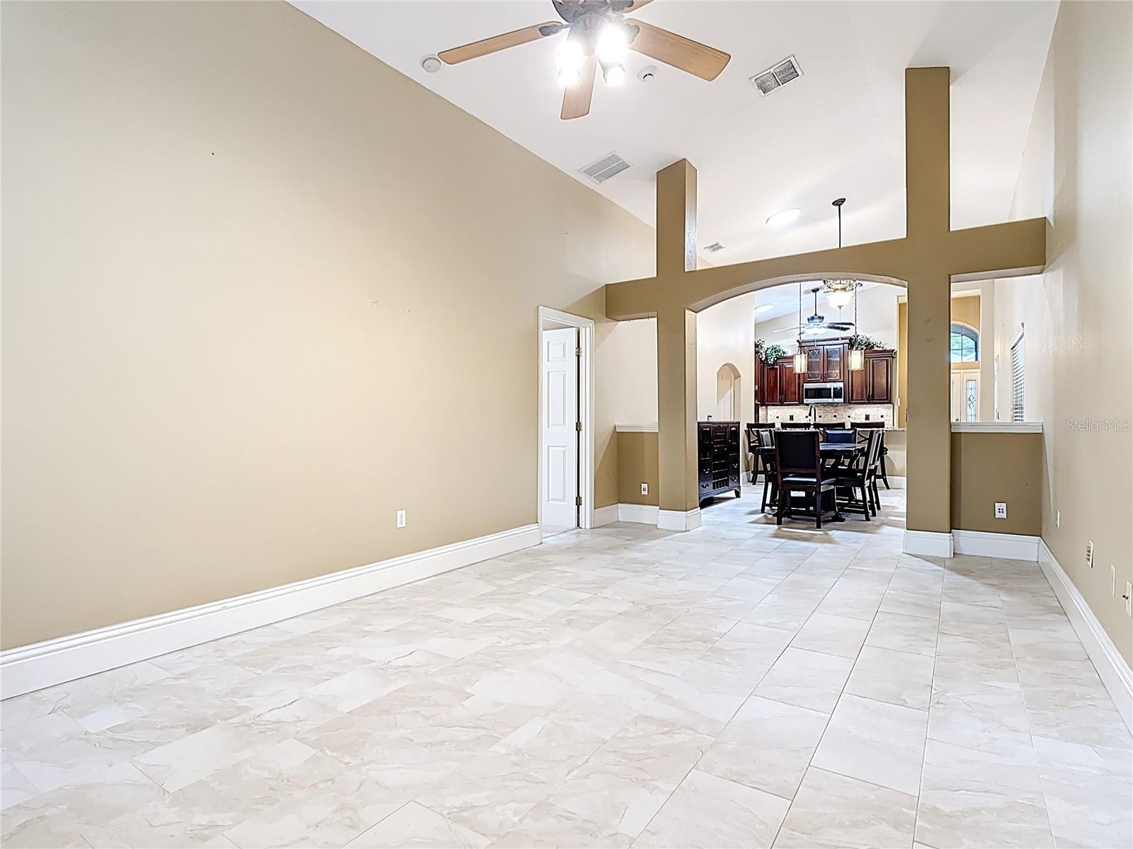 Image 21 of 49 For 2514 Caithness Way