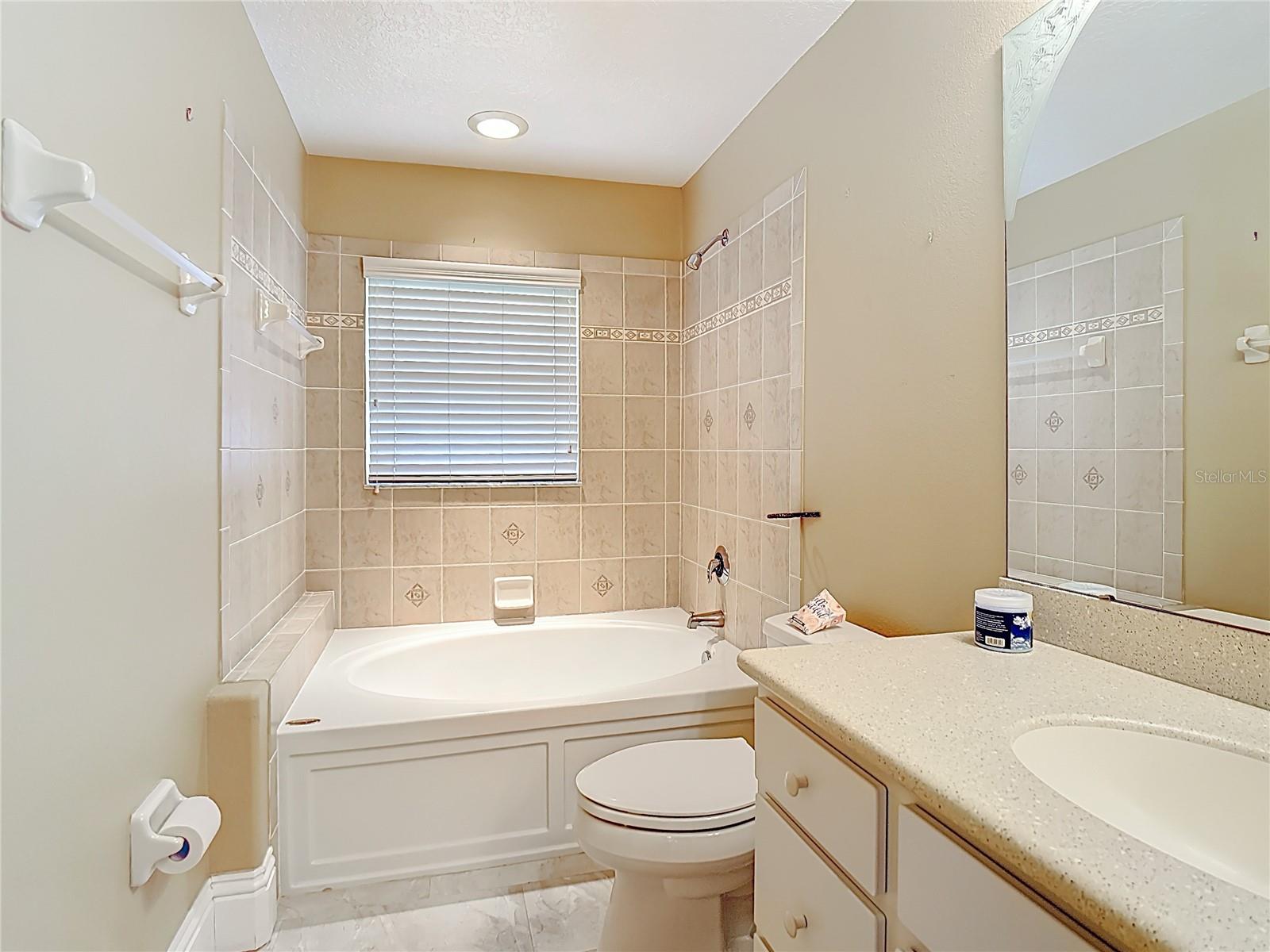 Image 32 of 49 For 2514 Caithness Way