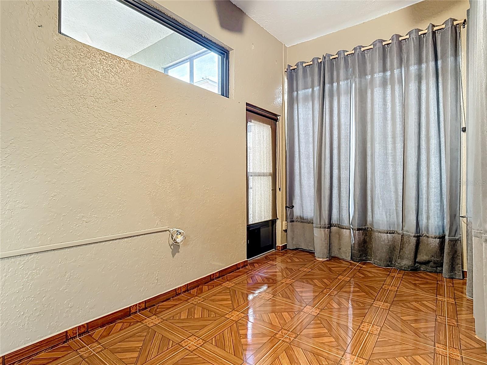 Image 34 of 49 For 2514 Caithness Way