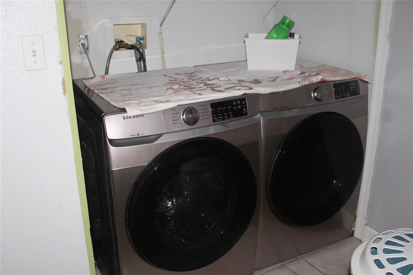 Listing photo id 18 for 10115 Vista Cove Lane