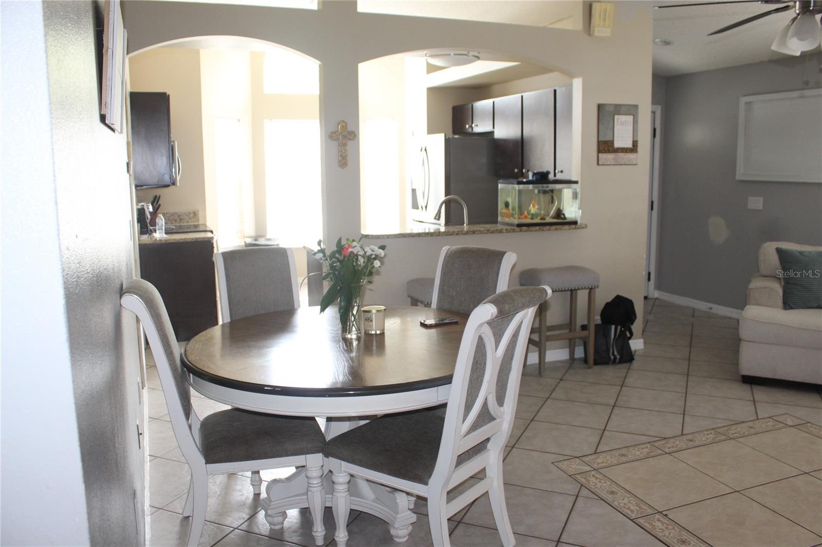 Listing photo id 6 for 10115 Vista Cove Lane