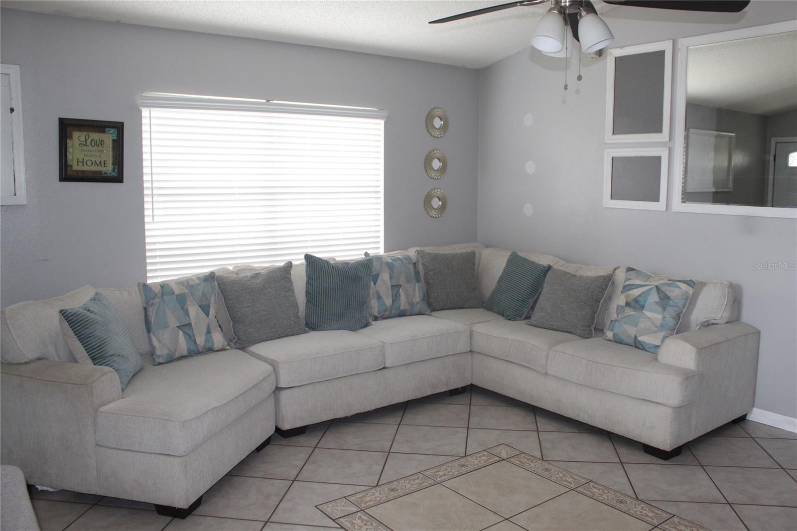 Listing photo id 7 for 10115 Vista Cove Lane