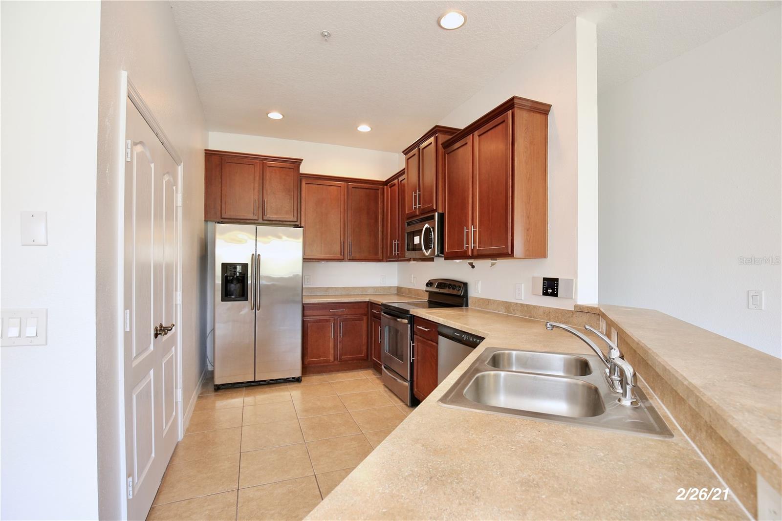 Image 7 of 22 For 10710 Dawson Lily Way 38a