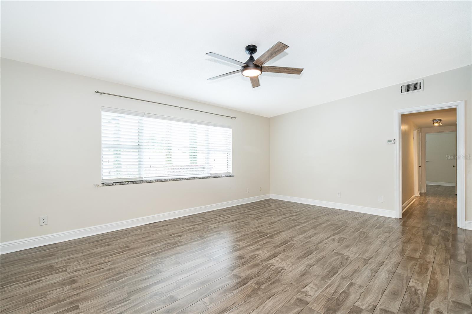 Image 10 of 35 For 4610 Elaine Place