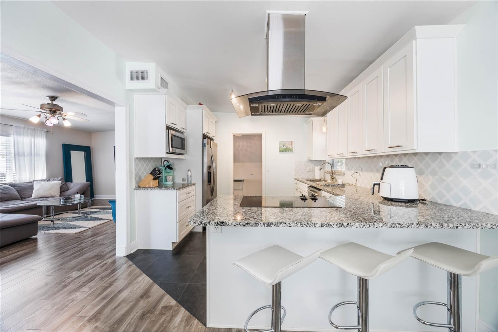 Image 13 of 35 For 4610 Elaine Place