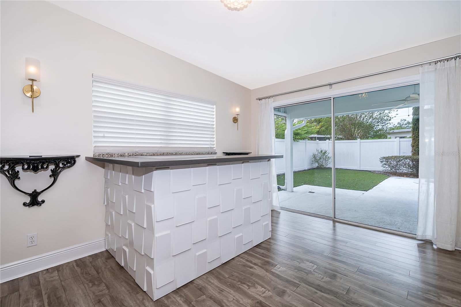 Image 16 of 35 For 4610 Elaine Place