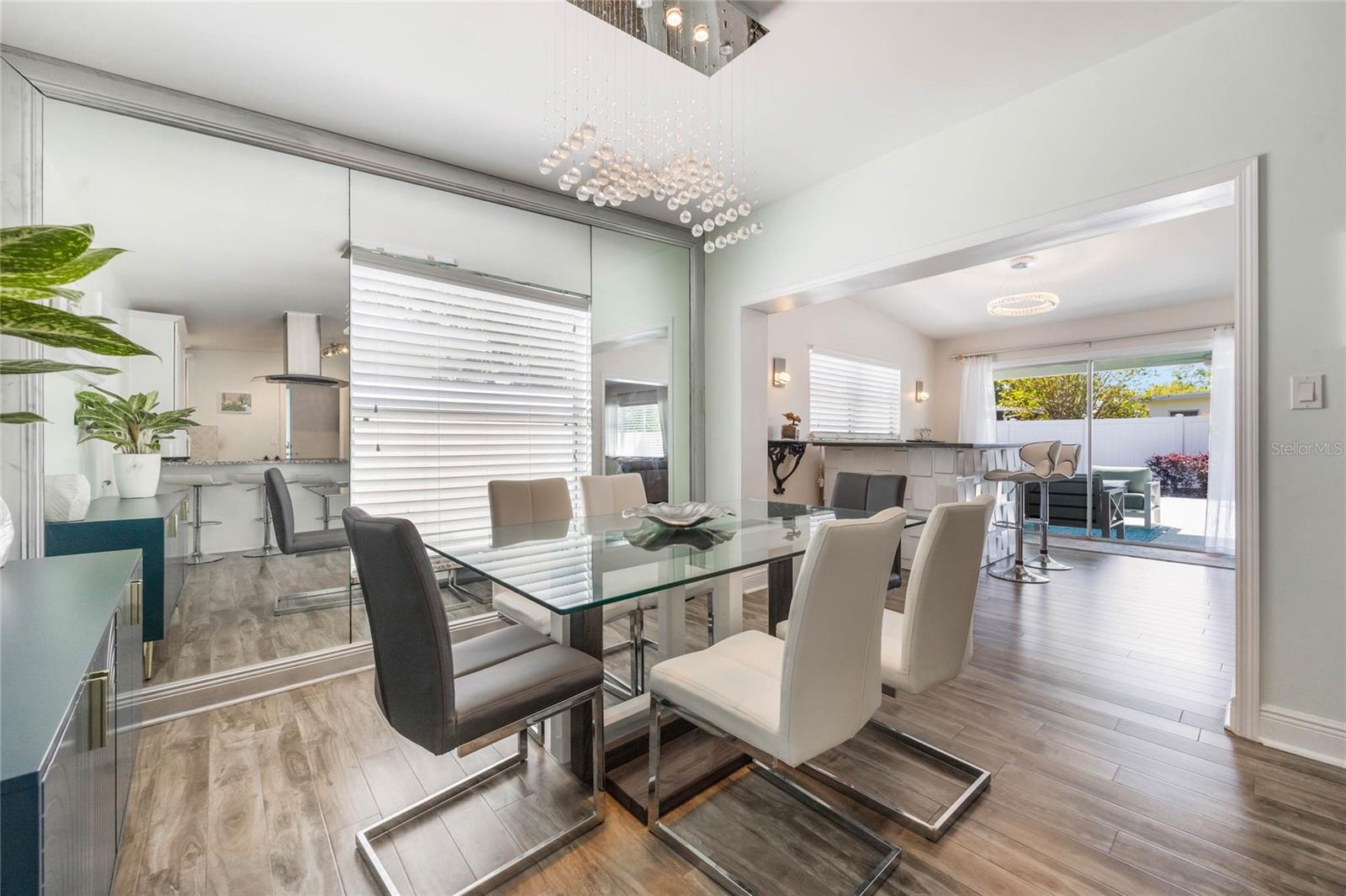 Image 18 of 35 For 4610 Elaine Place