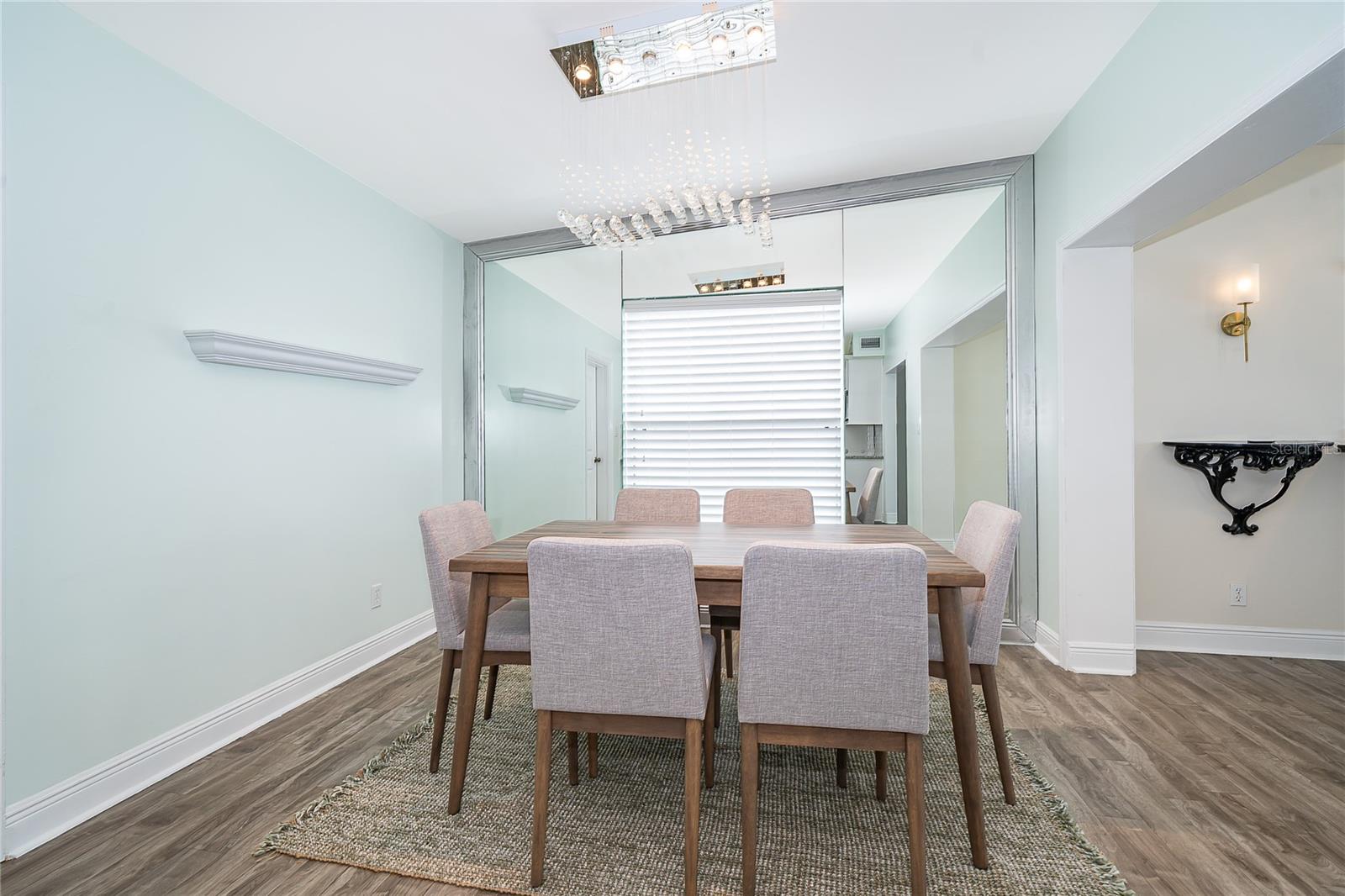 Image 19 of 35 For 4610 Elaine Place