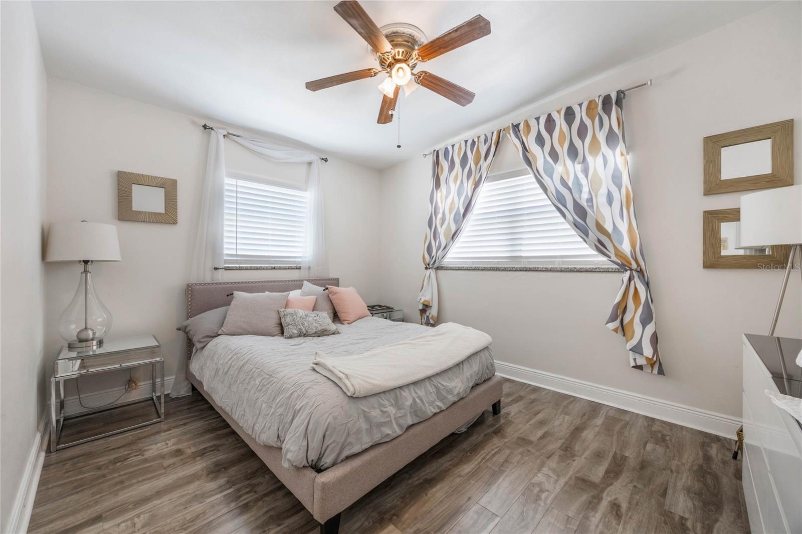 Image 26 of 35 For 4610 Elaine Place